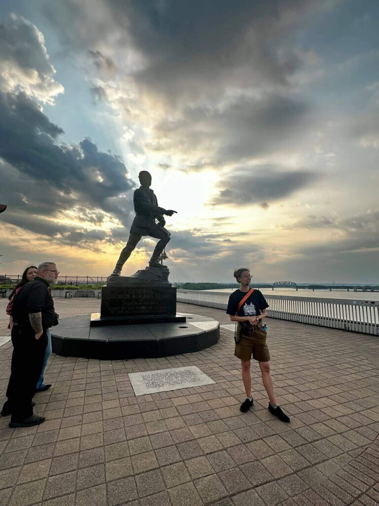 walking tours of downtown louisville